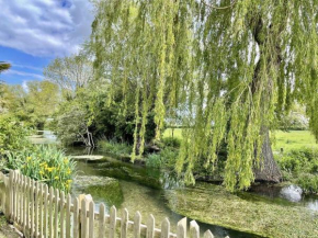 Cosy lodge in the heart of the Kent countryside - Willow Tree Lodge